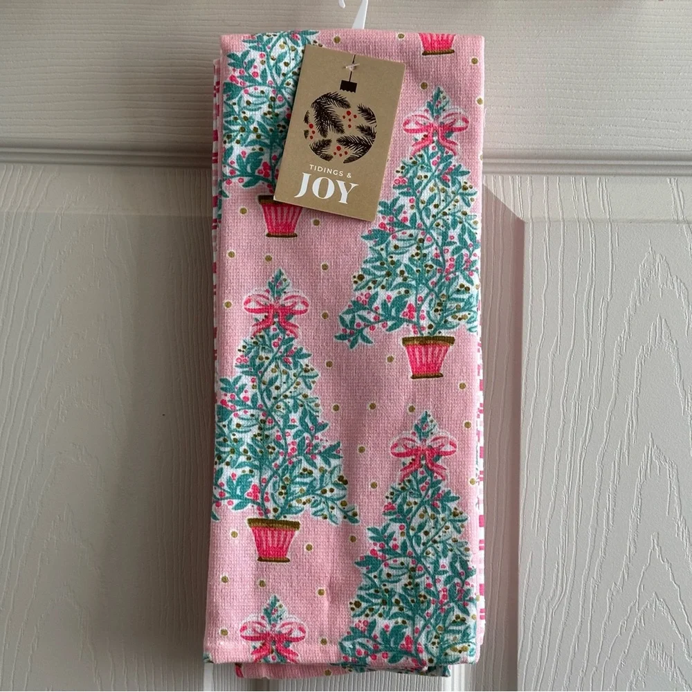 Pink Christmas Bow Tree Kitchen Towel Set